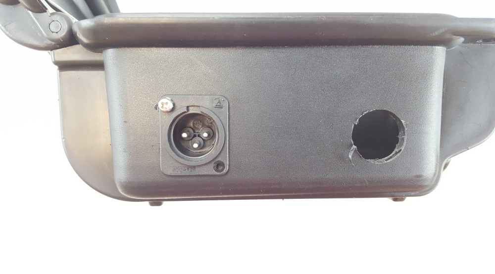 Securing dual XLR boards